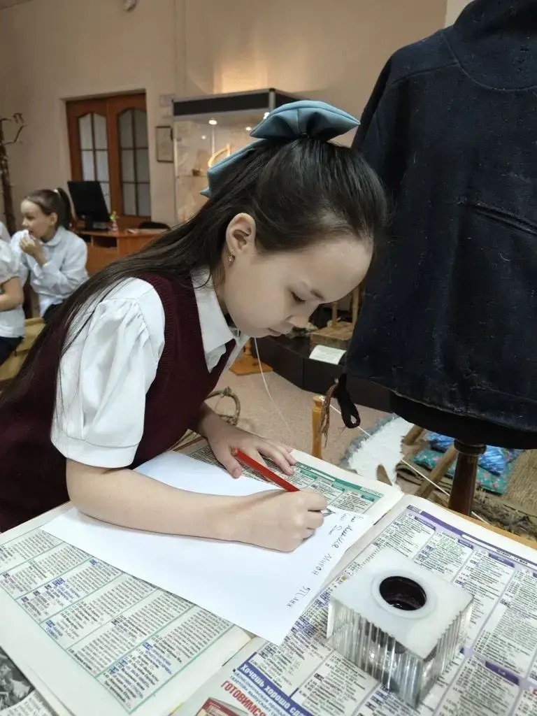 Экскурсия в краеведческий музей Экскурсия в краеведческий музей.